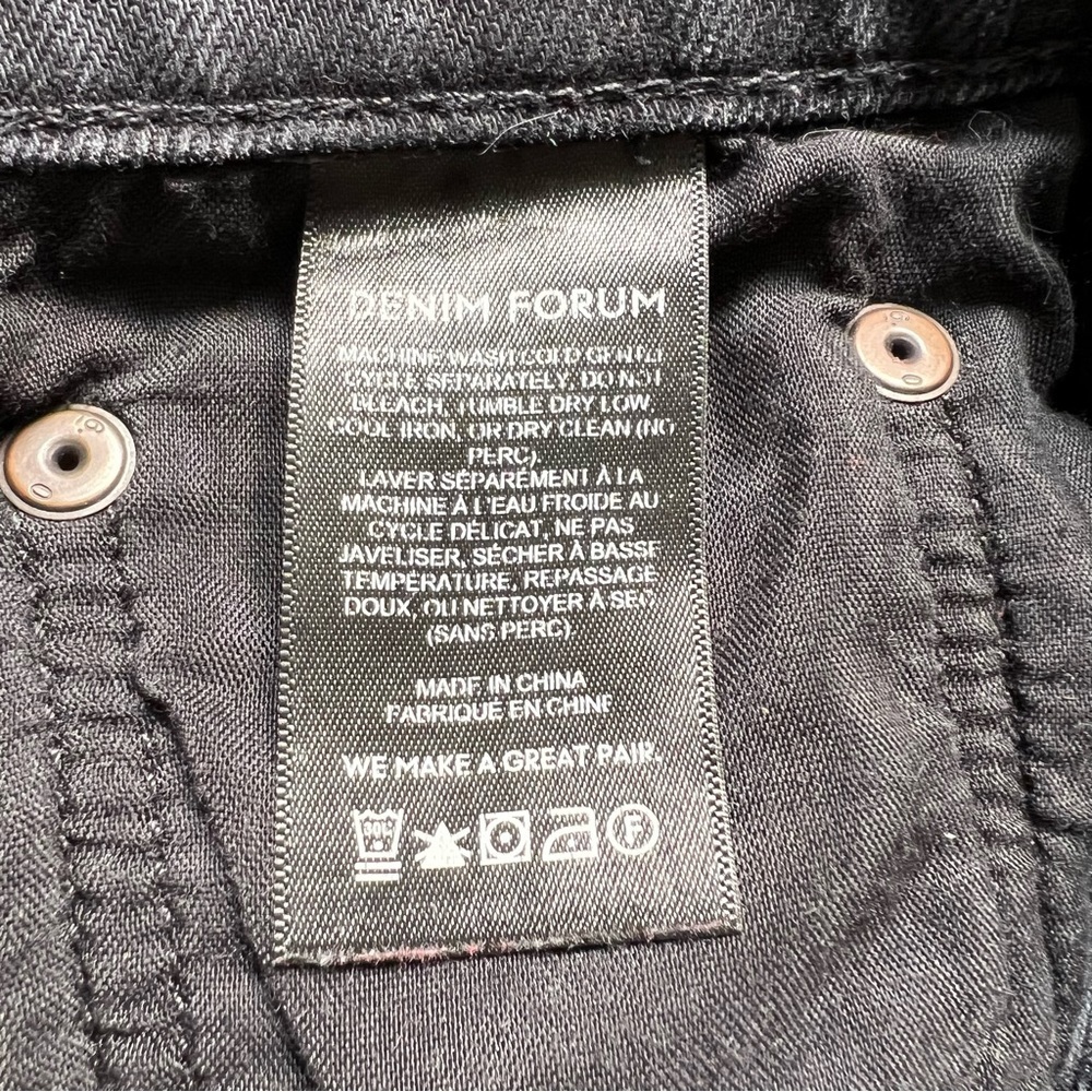 Aritzia Denim Forum Yoko High Rise Straight High-Waist Denim Mom Jeans - Sz 26 - Picture 11 of 15